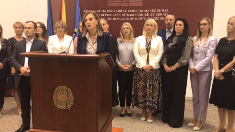 Forumi i Grave të LSDM-së: Gënjeshtrat e Stojanoskës janë në kundërshtim të angazhimit të lobit parlamentar të grave dhe Kuvendit