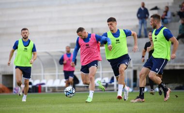 Kosova vazhdon përgatitjet për Zvicrën, lojtarët takojnë tifozët pas stërvitjeve
