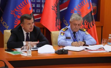 Ndeshja Shqipëri-Poloni, ministri Balla takim me strukturat e Policisë së Shtetit: Më shumë siguri në stadiume, ndëshkime të ashpra ndaj kujtdo që shkel rregullat