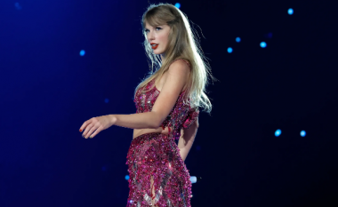 Pas suksesit në Amerikë, filmi i koncertit të Taylor Swift “The Eras Tour” do të shfaqet edhe në Mbretërinë e Bashkuar dhe Evropë muajin e ardhshëm