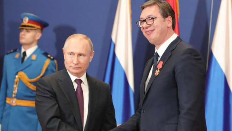 Vuçiq: Nuk do t’i vendosim sanksione Rusisë përderisa unë e udhëheq Serbinë
