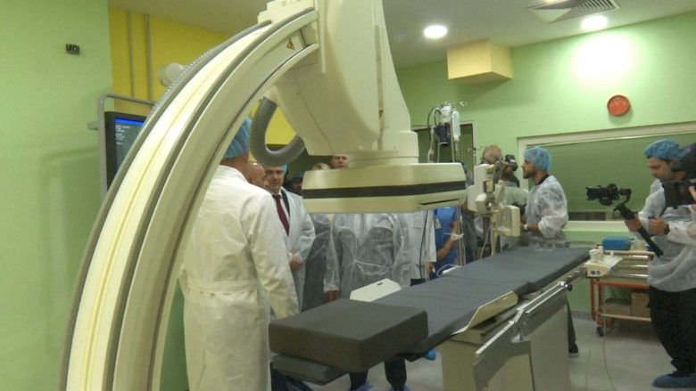 Lëshohen në përdorim tre salla të reja për kardiologji dhe radiologji ndërhyrëse në spitalin “8 Shtatori” në Shkup