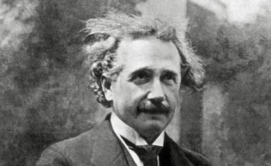 Ndryshojeni jetën njëmend: Këshillat e Einsteinit për sukses dhe lumturi