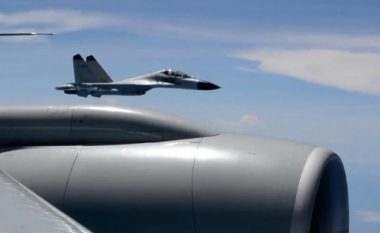 Pentagoni publikon pamjet e interceptimit të aeroplanëve kinezë