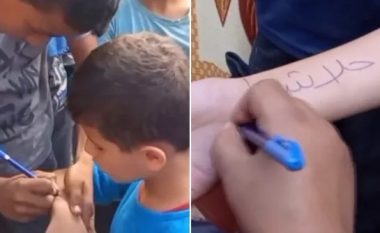 Fëmijët palestinezë po shkruajnë emrat e tyre në kraharor, me qëllim që të mund të identifikohen në rast se vriten