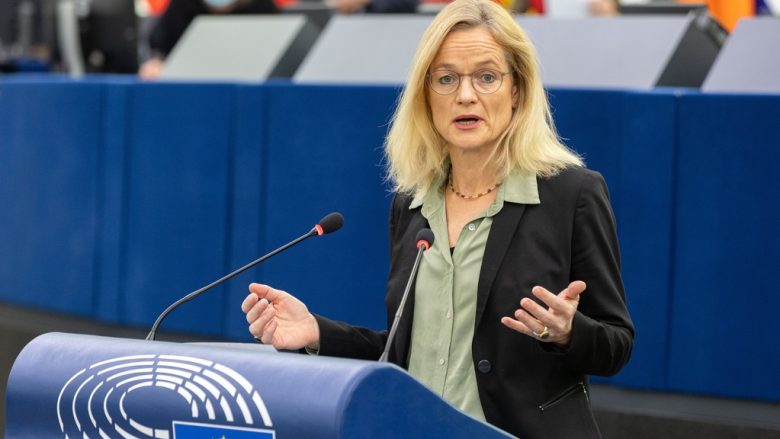 Von Cramon: BE dhe NATO të dalin me plan të ri për Kosovën