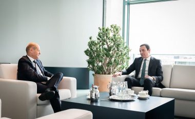 Samiti i Berlinit në Tiranë – kryeministri Kurti sot takohet me kancelarin Scholz