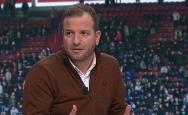 “Ata lojtarë duhet të jenë kampionë, jo kandidatë për rënie” – Van Der Vaart flet për krizën e rezultateve tek Ajaxi
