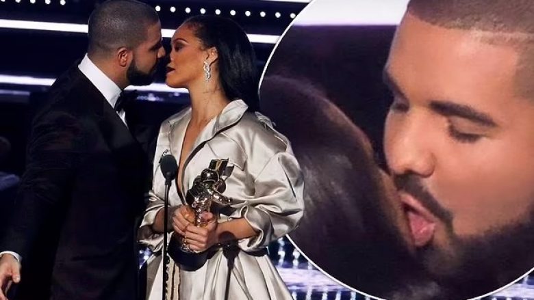 Koreografja e Rihannas ia kthen ‘diss’-in Drake duke postuar një foto të reperit në tentativën e dështuar për të puthur këngëtaren në “MTV VMA”