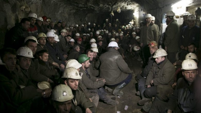Një javë grevë në minierën e Trepçës – 10 minatorë mbrëmë u dërguan në spital pas përkeqësimit të gjendjes shëndetësore