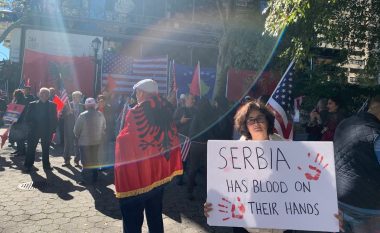 Komuniteti shqiptaro-amerikan proteston para selisë së OKB-së në New York, kundër ‘akteve luftënxitëse’ të Serbisë