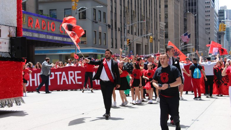 Shqiptarët në SHBA protestojnë të hënën në New York, kërkojnë ndëshkimin e agresionit serb ndaj Kosovës