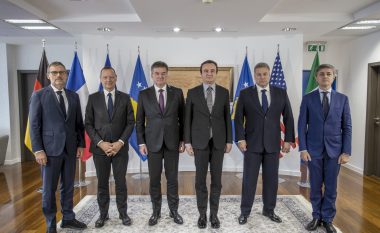Lajçak pas takimeve me Kurtin e Vuçiqin: Presim që të dyja palët të përmbushin plotësisht detyrimet e dialogut