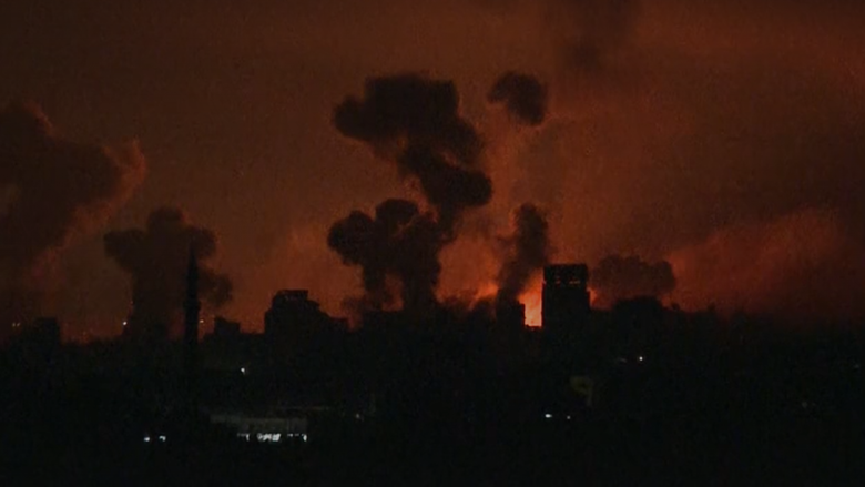 Pamje të tjera të sulmeve masive që u kryen sonte në Gaza