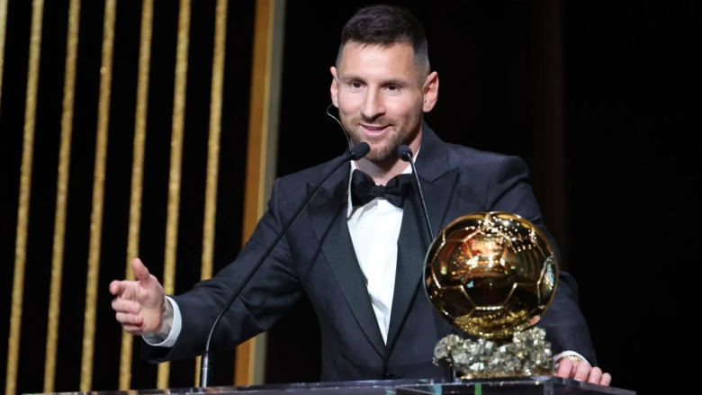 Messi me një postim emocionues pasi fitoi Topin e Artë, ia dedikon tifozëve nga e gjithë bota që e përkrahën atë