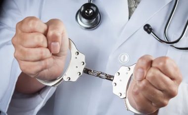 Arrestohen pesë mjekë dhe farmacistë për receta false në Serbi dhe Kosovë