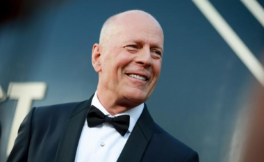 Mes diagnozës së afazisë, regjisori Glenn Caron thotë se Bruce Willis po humbet aftësitë gjuhësore dhe dëshirën për të jetuar