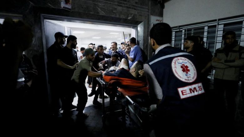 Spitali më i madh i Gazës do të bëhet një “varr masiv” nëse i mbaron karburanti, paralajmëron një mjek britaniko-palestinez që punon aty