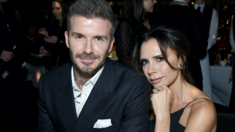 Victoria Beckham zbulon se David e la të shtrirë në spital për një set fotografik me Jennifer Lopez
