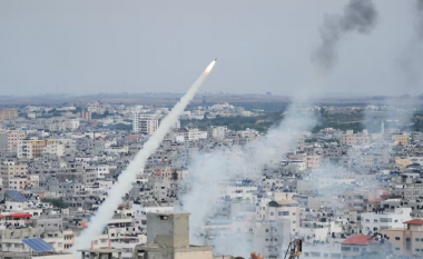 Lufta mes Izraelit dhe Hamasit: Yjet e famshme që shprehën mbështetjen e tyre përmes rrjeteve sociale