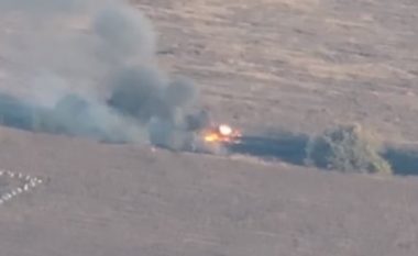 Rusia ka humbur shumë të tillë - pamje të helikopterit Mi-8 të përfshirë nga zjarri, pasi u godit nga forcat ukrainase