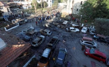 “Pjesë të trupit kudo, …”: Dëshmitarët okularë përshkruajnë ‘skenën e papërshkrueshme’ pas shpërthimit në spitalin e Gazës