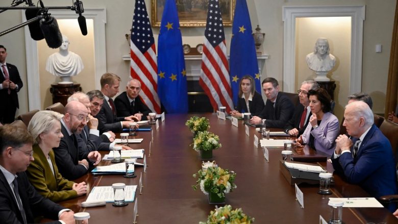 BE-ja dhe SHBA-ja trysni ndaj Kosovës dhe Serbisë për zbatim të shpejtë dhe pakushte të Marrëveshjes për normalizim
