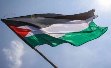 Me flamur të Palestinës për të marrë nuse në Pejë, policia ndalon një boshnjak të Sanxhakut