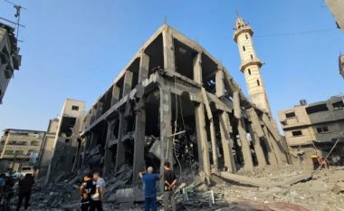 Sulmet izraelite shkatërruan 47 xhami, dëmtuan 7 kisha – thotë Qeveria e Gazës