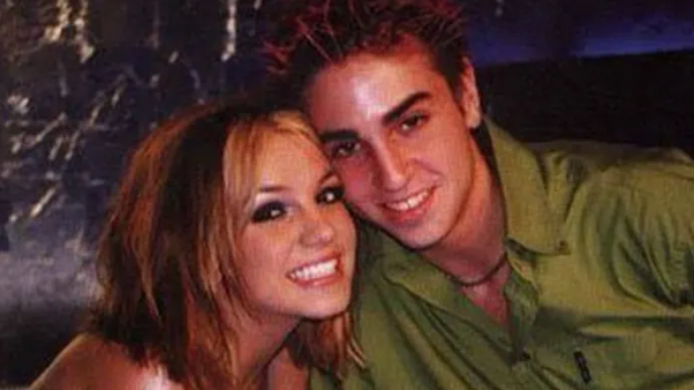 Britney Spears thuhet se ishte në lidhje me koreografin Wade Robson për një kohë të gjatë
