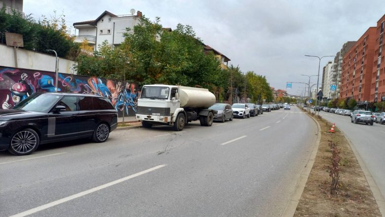 Vlerat e rritura të manganit në ujë, KRU “Prishtina”: Po bëjmë përpjekje maksimale për t’i furnizuar qytetarët me ujë të pijshëm përmes autobotëve