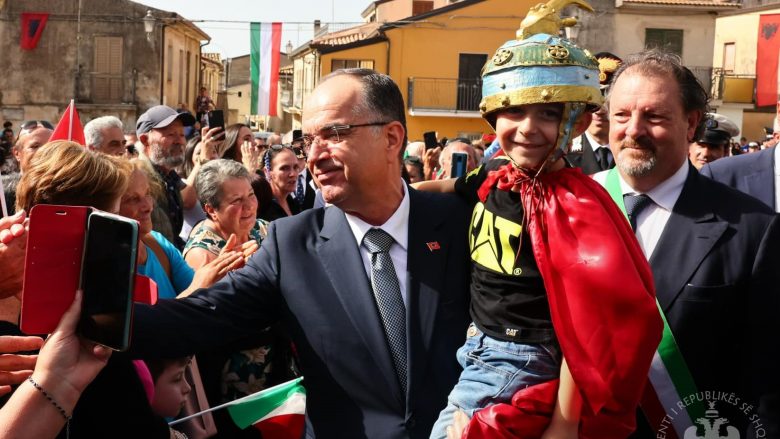 Begaj në Kalabri: Mirënjohje arbëreshëve të Italisë që ruajnë e trashëgojnë identitetin kombëtar