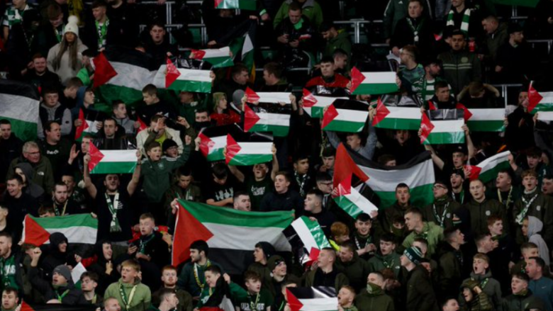 Tifozët e Celtic rrezikojnë sanksionet e UEFA-s pasi shfaqën flamujt e Palestinës