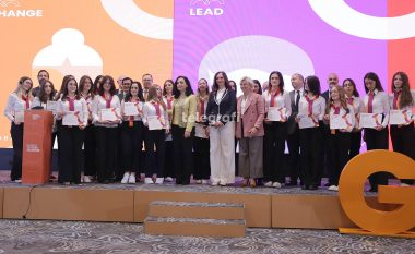 20 studente diplomojnë në kuadër të programit “GEG Kosova” – bëhet thirrje për fuqizimin e vajzave dhe grave në inxhinieri