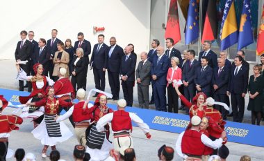 Mbyllet nën ritmet e folklorit ballkanik pjesa e parë e Samitit të Berlinit në Tiranë