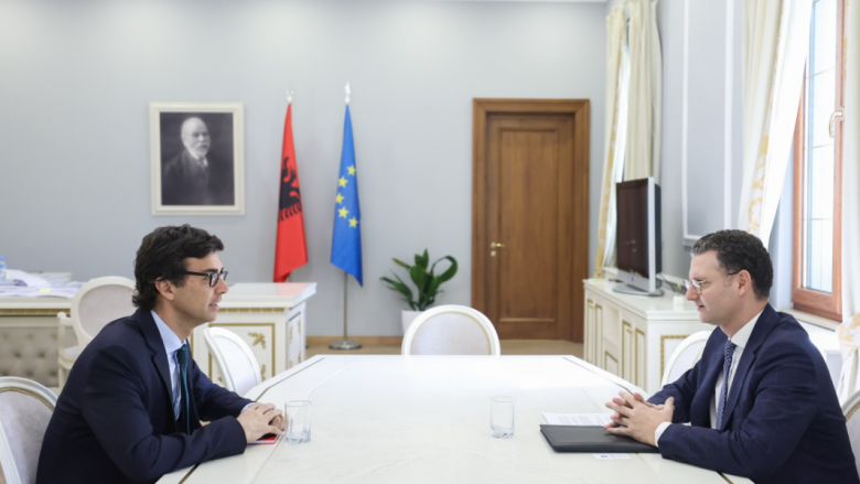 Takim me përfaqësuesin e FMN-së, Shqipëria angazhohet për të vijuar konsolidimin fiskal