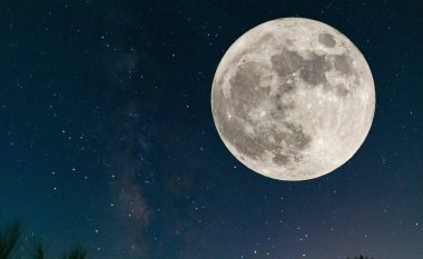 Hëna e plotë më 28 tetor – shenjat e horoskopit që do të jenë më të prekura