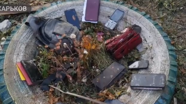 Pamje pas sulmit në Hroza të Ukrainës ku u vranë 55 civilë, telefonat cingërojnë pa pushuar nga të afërmit e viktimave