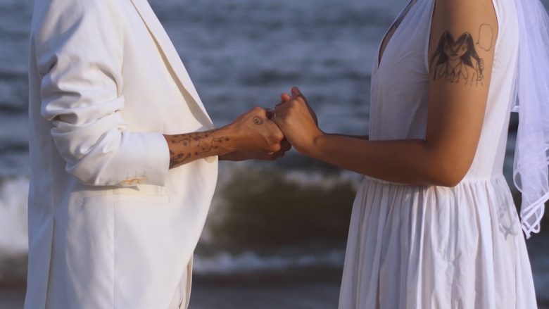 Avokati shpjegon pse nuk preferohet martesa në të njëzetat dhe tregon moshën e përsosur për të vënë kurorë