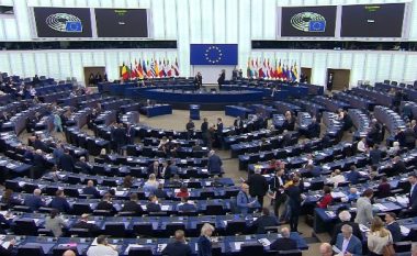 PE miraton rezolutën për Kosovën, dënon sulmin terrorist ndaj Policisë së Kosovës në Banjskë të Zveçanit