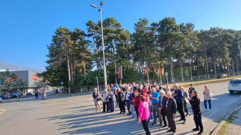 Protestojnë pensionistët e Tetovës, kërkojnë rritje të pensioneve