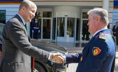 SHBA pohon bashkëpunimin e fortë midis forcave të saj të rendit dhe Shqipërisë