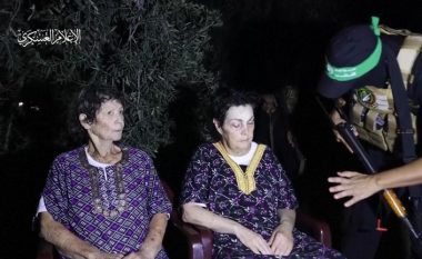 Gruaja që ishte mbajtur peng nga Hamasi përshkruan se si u rrëmbye dhe u fut në një 'rrjet të madh' tunelesh – kritikon autoritetet në Izrael