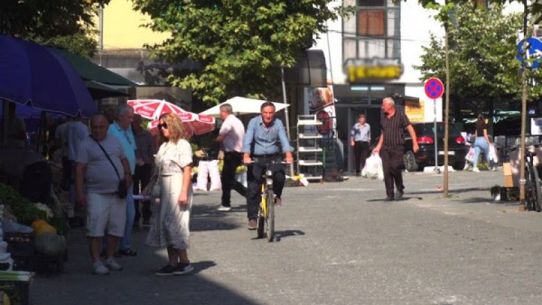 Ndalohet puna të dielave në Vushtrri, disa biznese ankohen për vendimin e komunës