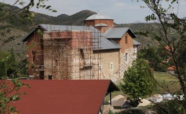 Qeveria i drejtohet me letër Dioqezës Rashkë-Prizren për restaurimin e Manastirit të Banjskës