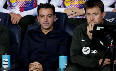 “Është një futbollist shumë i kompletuar dhe që më pëlqen shumë”, Xavi i kënaqur me yllin e Barcelonës