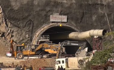 Janë bërë një javë kur 40 punëtorë mbetën të ngujuar në tunelin e shembur në Indi – operacioni i shpëtimit po vazhdon