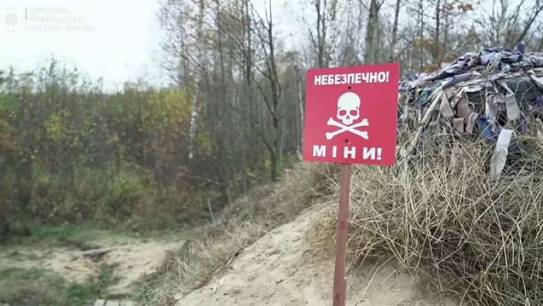 Istikame, mina e blloqe betoni – pamje nga kufiri Ukrainë-Bjellorusi