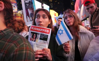 Shefi i diplomacisë izraelite thotë se nesër do të duhej të fillonte procesi i lirimit të pengjeve