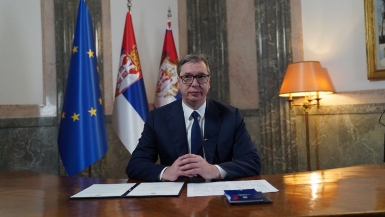Serbia shpall zgjedhjet e jashtëzakonshme parlamentare më 17 dhjetor